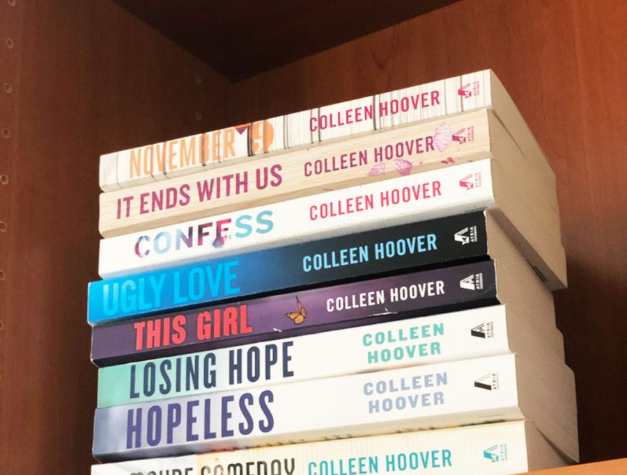 Reviewing Colleen Hoovers Books: Which Ones to Read