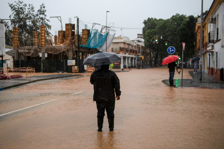 Flash Floods Cause Thousands to Evacuate from Southern Spain