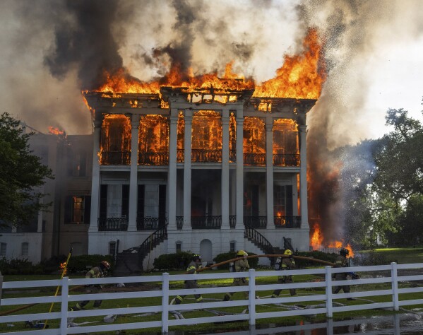 Nottoway Plantation Fire